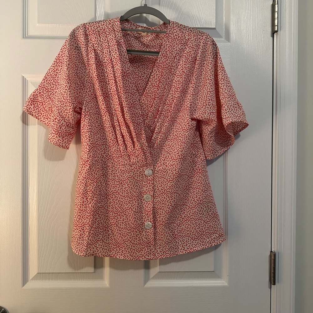 POL petite heart print deep V-Neck with snap Puff Sleeve Button Blouse